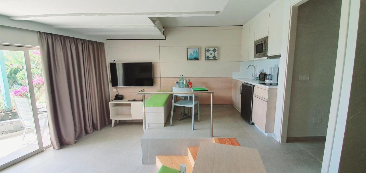 Apartamentos Casas Carmen - Adults Only Playa del Ingles  Luaran gambar