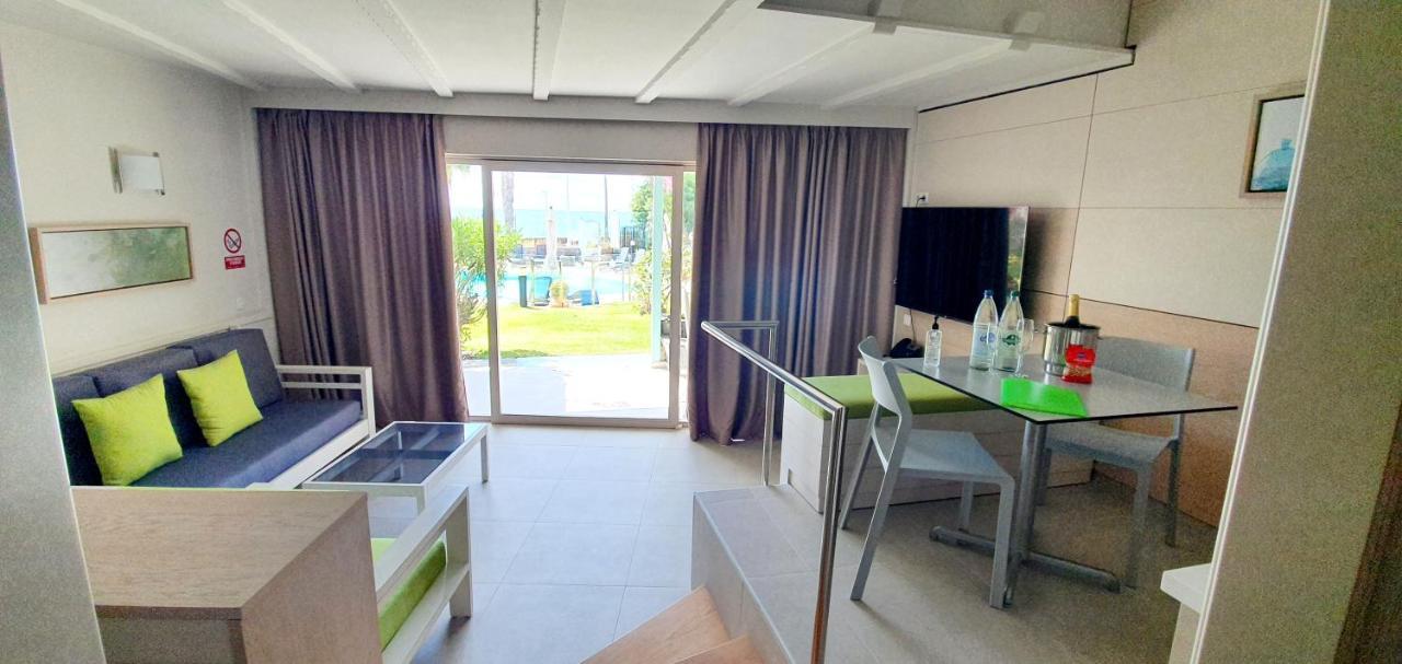 Apartamentos Casas Carmen - Adults Only Playa del Ingles  Luaran gambar